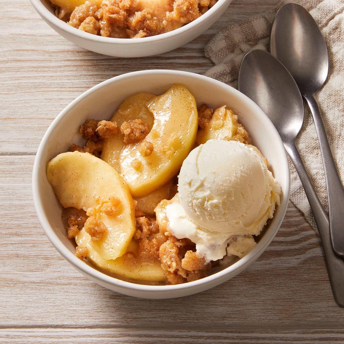 Easy Apple Crisp: Master the Perfect Crunchy Oat Topping